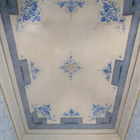 Blu *